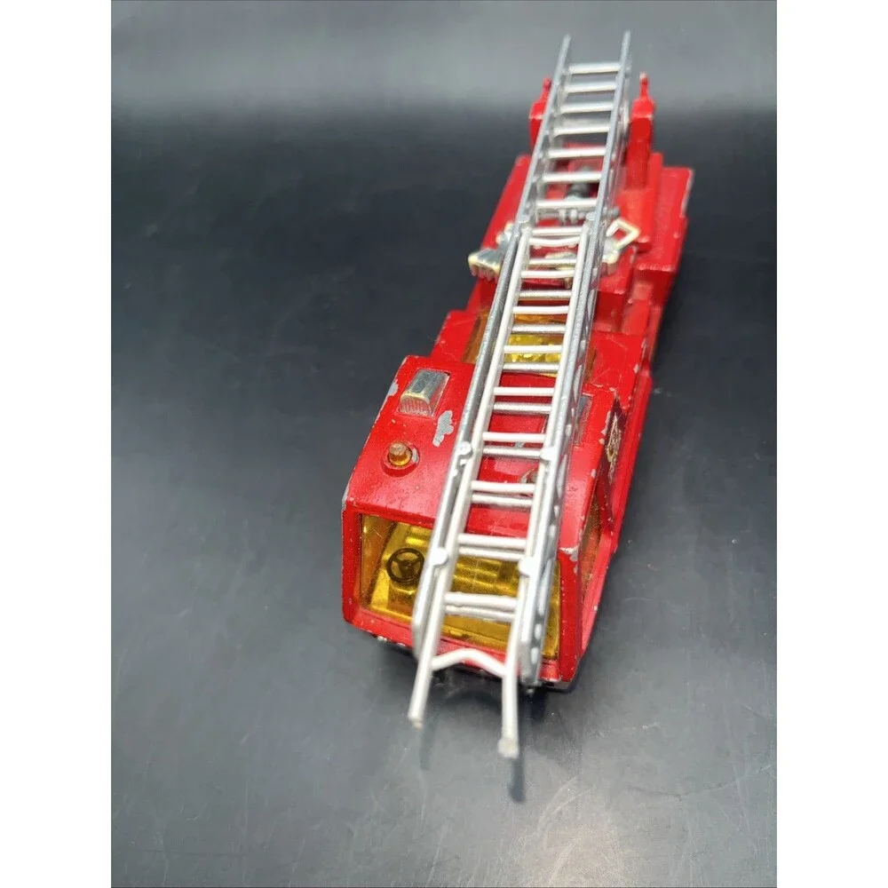 Matchbox SuperKings Fire Tender Truck K-9 1972 Lesney England